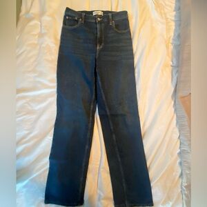 Abercrombie & Fitch | The ‘90s Straight Ultra High Rise